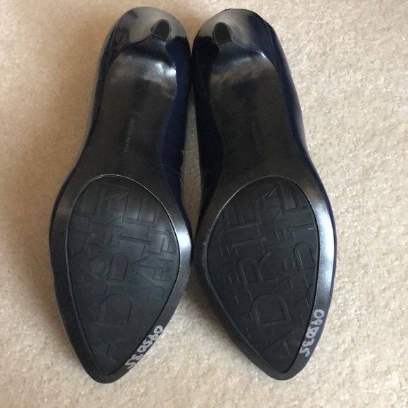 4” Navy heels - Adrienne Vittadini SZ: 9.5 - Picture 2 of 8